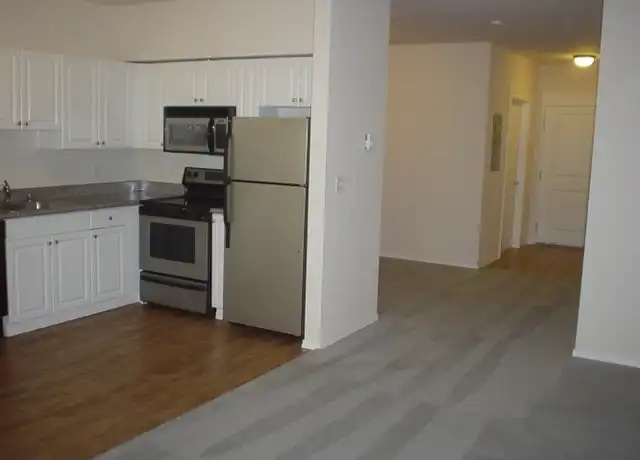 Property at Trinity 43rd Apartments - 902 NE 43rd St, Seattle, WA, 98105, 0 beds, 1 bath, [object Object]
