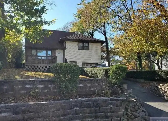 Property at 42 Irving Ave, Englewood Cliffs, NJ, 07632, 3 beds, 2 baths, [object Object]