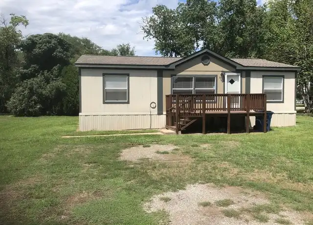 Property at 2107 Smith St, Waller, TX, 77484, 3 beds, 2 baths, [object Object]