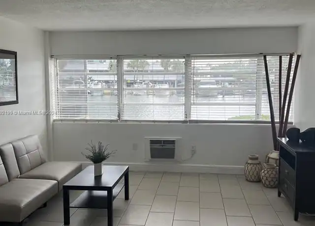 Property at 220 Kings Point Dr #104, Sunny Isles Beach, FL, 33160, 1 bed, 1 bath, [object Object]