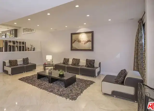 Property at 6205 Nita Ave, Woodland Hills, CA, 91367, 2 beds, 2.5 baths, [object Object]