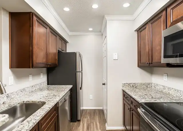 Property at Dunwoody Ridge - 7227 Peachtree Dunwoody Rd, Atlanta, GA, 30328, 1-2 bed, 1-2 bath, [object Object]