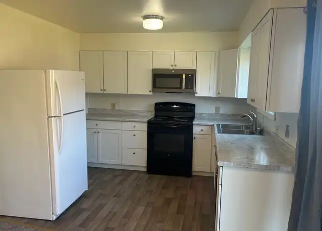 Property at 3104 W 33rd Ave Unit 4, Anchorage, AK, 99517, 2 beds, 1 bath, [object Object]