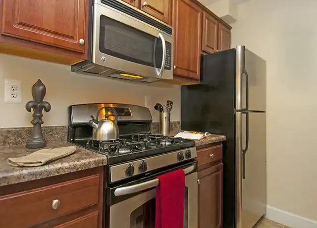 Property at Parke Crescent - 9 Parkway, Greenbelt, MD, 20770, 2 beds, 1 bath, [object Object]