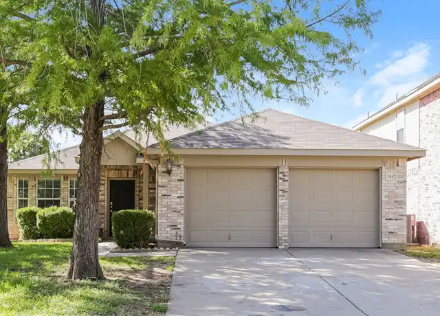 Property at 2847 Park Place Dr, Grand Prairie, TX, 75052, 3 beds, 2 baths, [object Object]