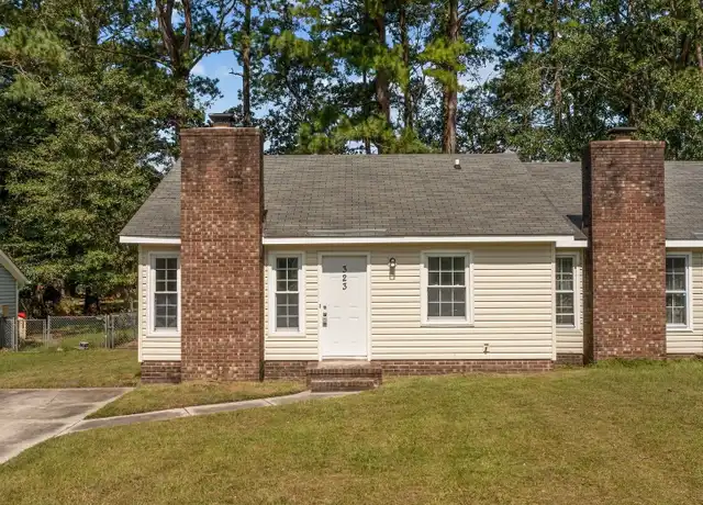 Property at 323 W Frances St, Jacksonville, NC, 28546, 2 beds, 2 baths, [object Object]