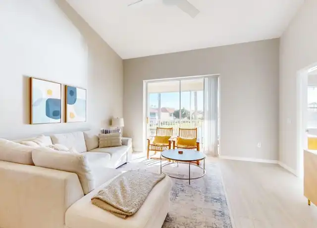 Property at 350 Robin Hood Cir Unit Seasonal, Naples, FL, 34104, 2 beds, 2 baths, [object Object]