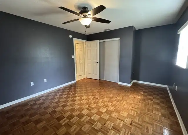 Property at 1107 Hazelnut Dr, Leesburg, FL, 34748, 3 beds, 2 baths, [object Object]