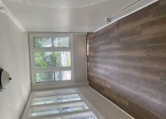 Property at 2914 Woodbridge Ave, Cleveland, OH, 44109, 2 beds, 1 bath, [object Object]