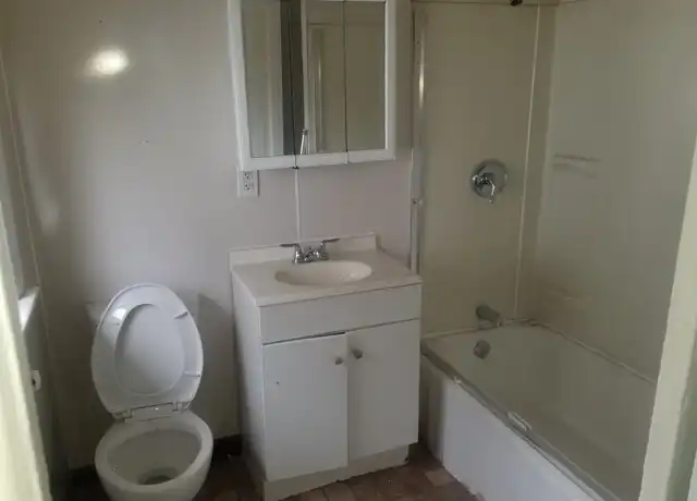 Property at 2914 Woodbridge Ave, Cleveland, OH, 44109, 2 beds, 1 bath, [object Object]