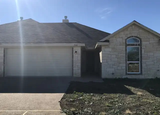 Property at 200 Quail Hollow Ln, Woodway, TX, 76712, 3 beds, 2 baths, [object Object]