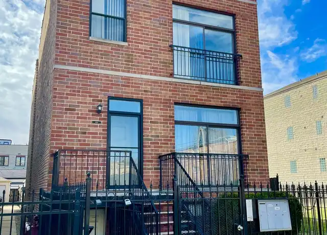 Property at 469 E Bowen Ave Unit 02, Chicago, IL, 60653, 3 beds, 2 baths, [object Object]