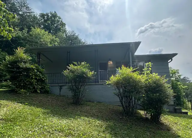 Property at 9121 Chapman Hwy, Knoxville, TN, 37920, 2 beds, 1 bath, [object Object]