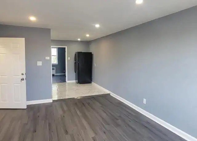 Property at 307 E Clarkson Ave Unit 2ND FLOOR, Philadelphia, PA, 19120, 1 bed, 1 bath, [object Object]