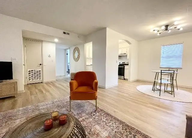 Property at 1926 Fillmore Ave, Norman, OK, 73072, 3 beds, 2 baths, [object Object]
