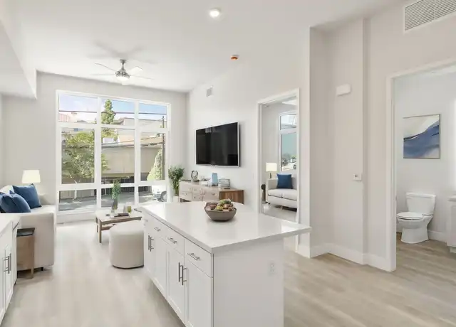 Property at 321 Ivy St, San Diego, CA, 92101, 1 bed, 1 bath, [object Object]