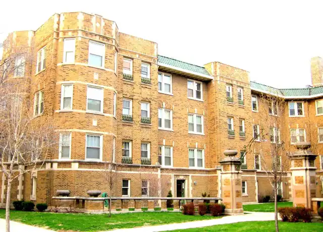 Property at 116 1/2 S Maple Ave Unit 112-A2, Oak Park, IL, 60302, 1 bed, 1 bath, [object Object]