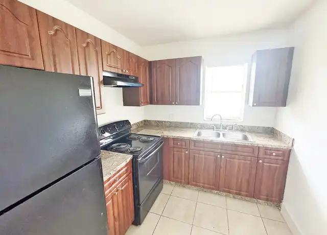 Property at 4160 NW 21st St, Lauderhill, FL, 33313, 2 beds, 1 bath, [object Object]