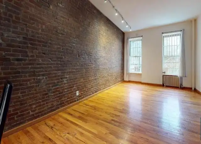 Property at 1654 3rd Ave, New York, NY, 10128, 0 beds, 1 bath, [object Object]
