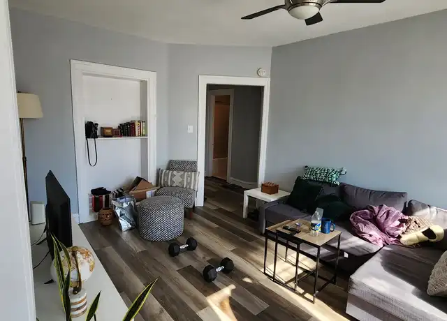 Property at 7051 S Bennett Ave Unit 307, Chicago, IL, 60649, 1 bed, 1 bath, [object Object]