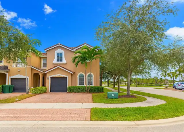 Property at 2417 SE 14th St, Homestead, FL, 33035, 4 beds, 3 baths, [object Object]
