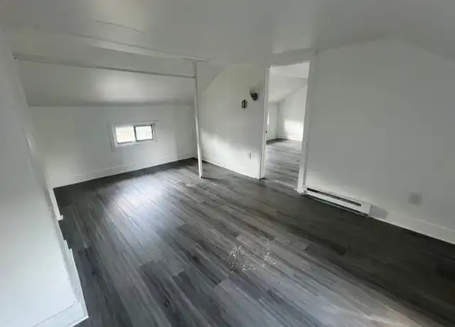 Property at 184 Brunswick Ave Unit B, Trenton, NJ, 08618, 4 beds, 1 bath, [object Object]