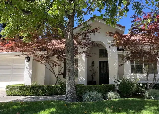 Property at 326 E Deer Creek Ln, Fresno, CA, 93720, 3 beds, 2 baths, [object Object]