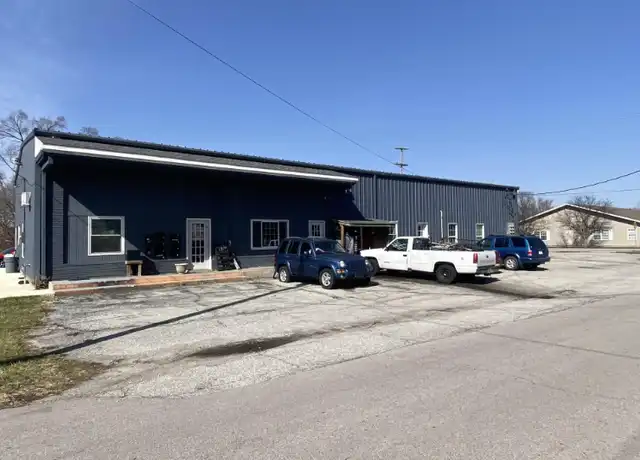 Property at 215 N Harrisburg Ave Unit 8, Gas City, IN, 46933, 1 bed, 1 bath, [object Object]