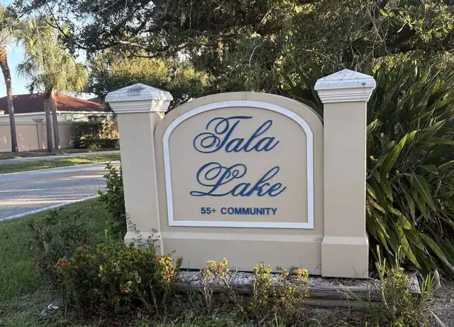 Property at 4008 Oakview Dr, Port Charlotte, FL, 33980, 2 beds, 2 baths, [object Object]
