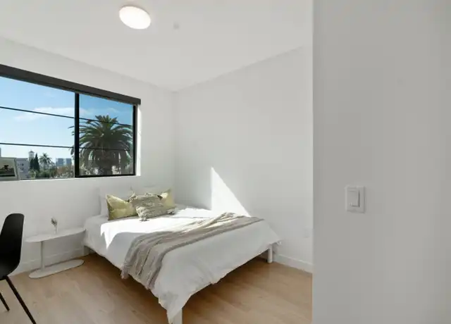 Property at 426 N Alexandria Ave, Los Angeles, CA, 90004, 1 bed, 1 bath, [object Object]
