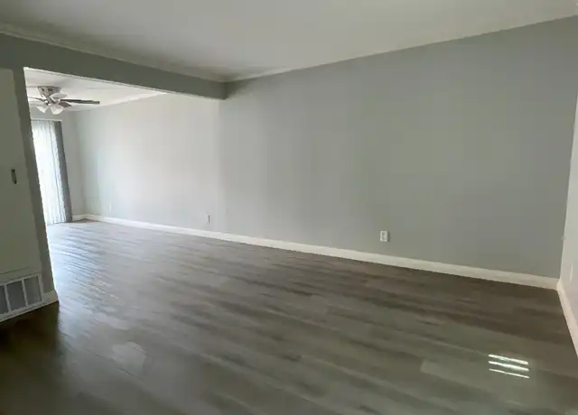 Property at 17706 Scherzinger Ln Unit 23, Santa Clarita, CA, 91387, 2 beds, 1.5 baths, [object Object]