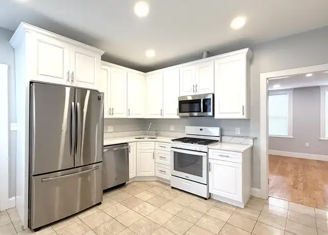 Property at 7 Christopher St Unit 2, Boston, MA, 02122, 3 beds, 1 bath, [object Object]