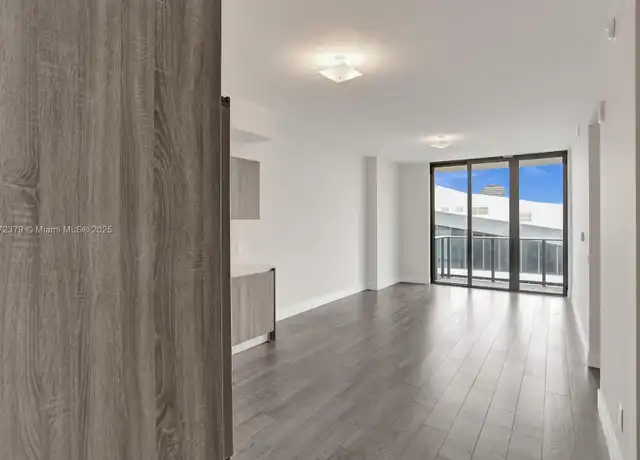 Property at 2960 NE 207th St #1108, Miami, FL, 33180, 1 bed, 2 baths, [object Object]