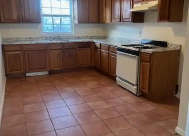 Property at 47 Littleton Ave, Newark, NJ, 07107, 3 beds, 2 baths, [object Object]