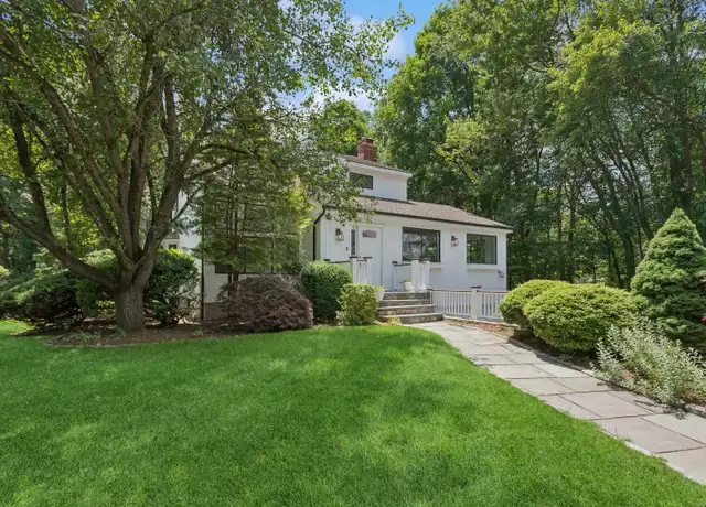 Property at 3 Donald Dr, Westport, CT, 06880, 3 beds, 2.5 baths, [object Object]