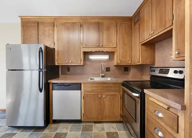 Property at Boulevard 100 Apartments - 3000 Highway 100 S, Minneapolis, MN, 55416, 0-2 beds, 1-1.5 bath, [object Object]