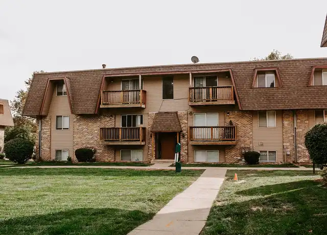 Property at Country Estates of Morningside - 1331 S Maple St, Sioux City, IA, 51106, 2 beds, 2 baths, [object Object]