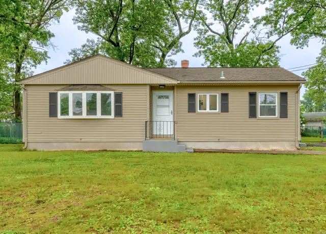 Property at 438 Reed Ave, Windsor Locks, CT, 06096, 3 beds, 1 bath, [object Object]