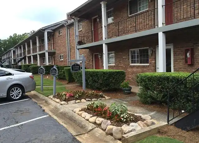 Property at Westhampton Court - 2125 Defoors Ferry Rd NW, Atlanta, GA, 30318, 1 bed, 1 bath, [object Object]