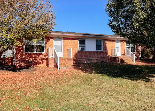 Property at 920 Country Acres Rd, Blacksburg, VA, 24060, 2 beds, 1 bath, [object Object]