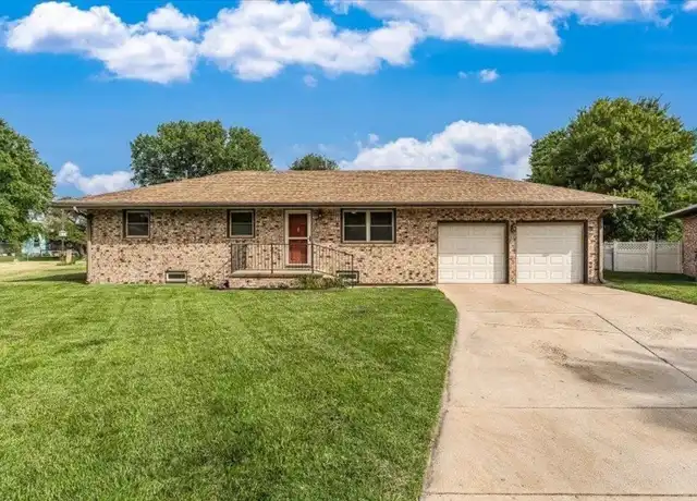 Property at 3321 Clove Cir, Hutchinson, KS, 67502, 3 beds, 1.5 baths, [object Object]