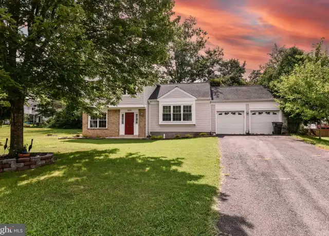 Property at 10135 Forest Hill Cir, Manassas, VA, 20110, 3 beds, 2.5 baths, [object Object]