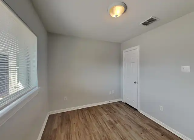 Property at 1838 Crooks Ct, Grand Prairie, TX, 75051, 4 beds, 3 baths, [object Object]