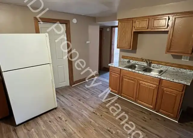 Property at 1301 Thurman St Unit 2, Saginaw, MI, 48602, 2 beds, 1 bath, [object Object]