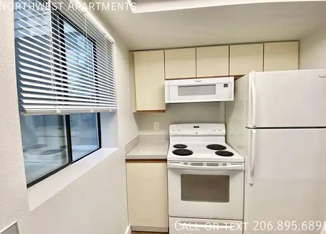 Property at 4830 Fauntleroy Way SW Unit 105, Seattle, WA, 98116, 1 bed, 1 bath, [object Object]