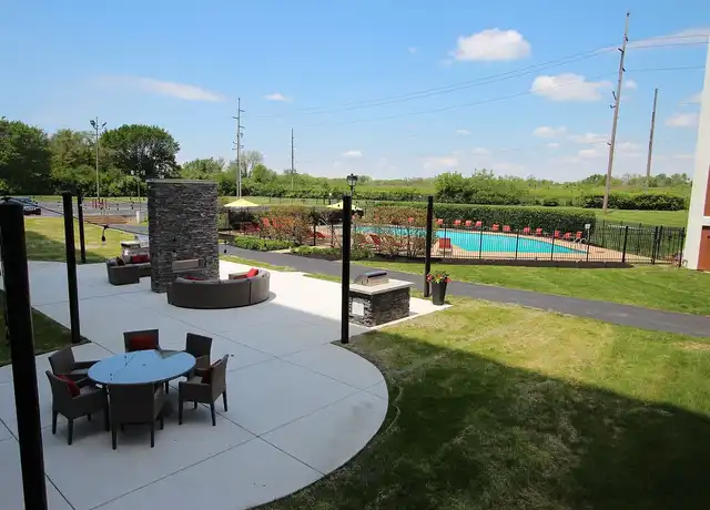 Property at River West Flats - 1150 N White River Pkwy West Dr, Indianapolis, IN, 46222, 2 beds, 1 bath, [object Object]