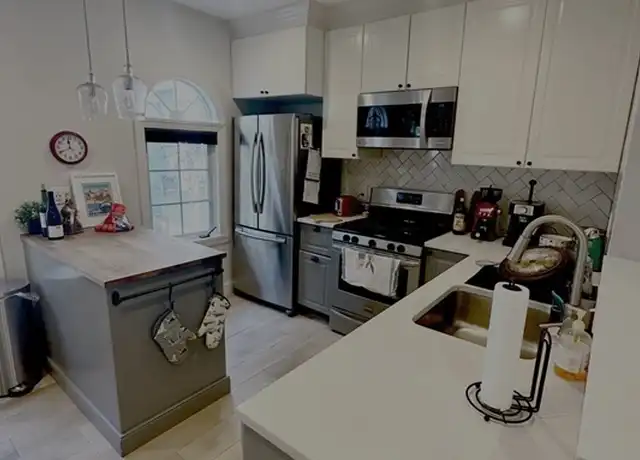 Property at 179 H St #1, South Boston, MA, 02127, 2 beds, 1.5 baths, [object Object]