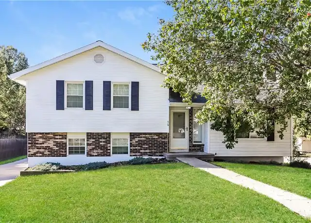 Property at 529 Clyde St, Liberty, MO, 64068, 3 beds, 2 baths, [object Object]