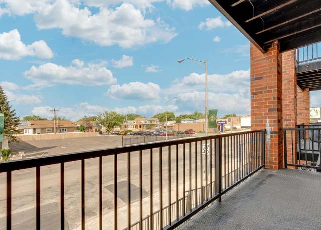 Photo of 7353 W Grand Ave Unit 3E, Elmwood Park, IL 60707