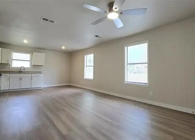Property at 379 W Blackbourn St, Hawkins, TX, 75765, 2 beds, 1 bath, [object Object]
